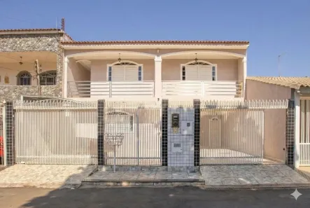 Casa com 5 Quartos à venda, 350m² no Guará II, Brasília