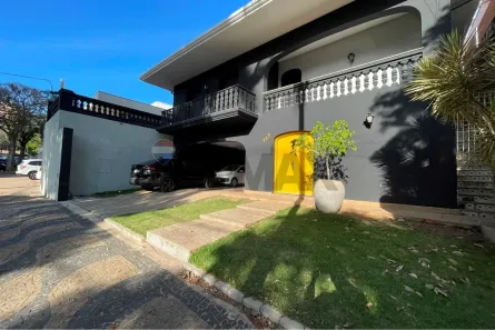 Imóvel Comercial com 4 Quartos para alugar, 375m² no Nova Campinas, Campinas