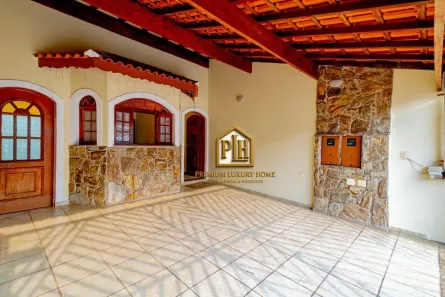 Casa com 4 Quartos à venda, 214m² no Atibaia Jardim, Atibaia