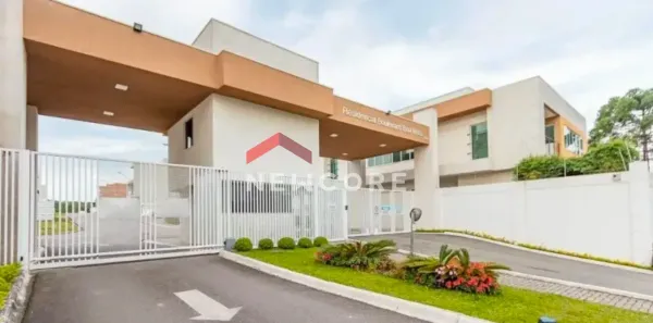 Casa de Condomínio com 3 Quartos à venda, 243m² no Santa Cândida, Curitiba