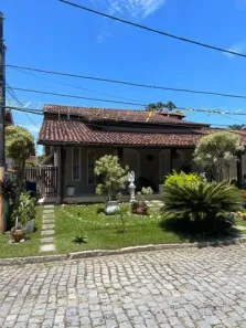 Casa com 5 Quartos à venda, 240m² no Badu, Niterói