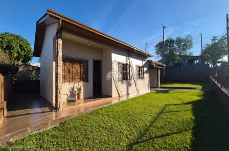 Casa com 3 Quartos à venda, 70m² no Cristo Rei, Pato Branco