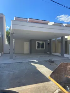 Sobrado com 3 Quartos à venda, 140m² no Ribeirão do Lipa, Cuiabá