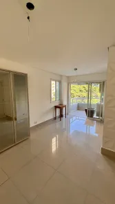 Apartamento com 3 Quartos para alugar, 82m² no Zona 03, Maringá