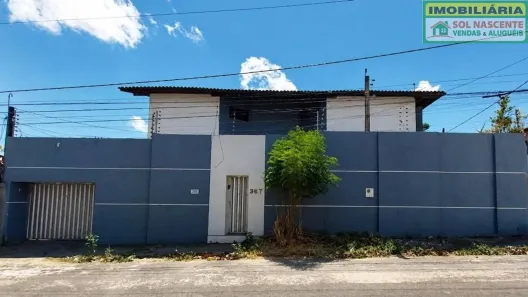 Casa com 5 Quartos para alugar, 340m² no Edson Queiroz, Fortaleza