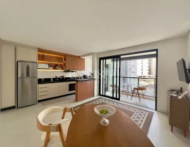 Apartamento com 2 Quartos à venda, 73m² no Centro, Florianópolis