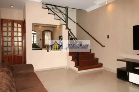 Sobrado com 3 Quartos à venda, 220m² no Vila Gumercindo, São Paulo