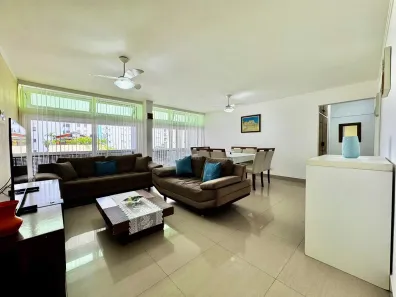 Apartamento com 3 Quartos para alugar, 130m² no Pitangueiras, Guarujá