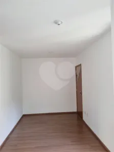 Apartamento com 2 Quartos para alugar, 44m² no São Luiz, Volta Redonda