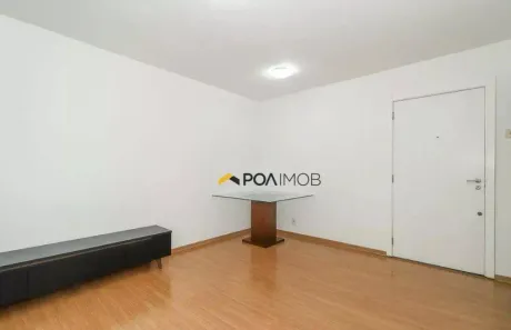 Apartamento com 3 Quartos para alugar, 75m² no Passo da Areia, Porto Alegre