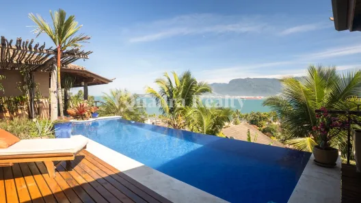Casa de Condomínio com 4 Quartos à venda, 330m² no Perequê, Ilhabela