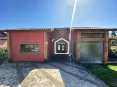 Casa com 4 Quartos para alugar, 300m² no Vila Santo Antônio, Cotia