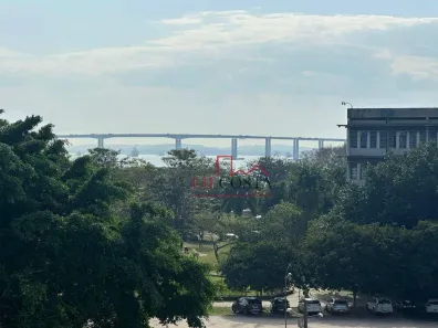 Apartamento com 2 Quartos para alugar, 70m² no Gragoatá, Niterói