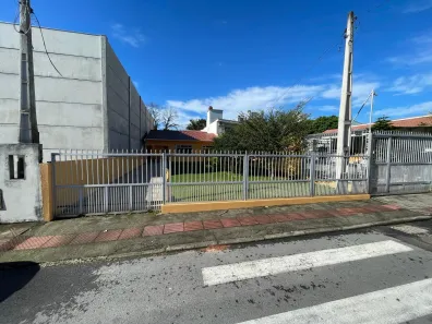 Casa com 3 Quartos para alugar, 130m² no Ipiranga, São José
