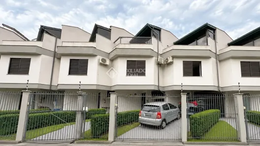 Casa de Condomínio com 3 Quartos à venda, 112m² no Canasvieiras, Florianópolis