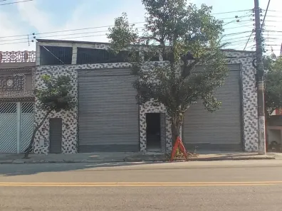 Galpão/Depósito/Armazém para alugar, 350m² no Batistini, São Bernardo do Campo
