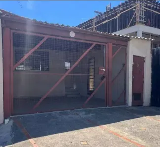Casa com 2 Quartos para venda ou aluguel, 207m² no Alvinópolis, Atibaia