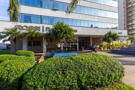 Sala Comercial à venda, 33m² no São Geraldo, Porto Alegre