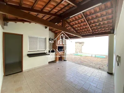 Casa com 4 Quartos para alugar, 250m² no Morada da Colina, Uberlândia