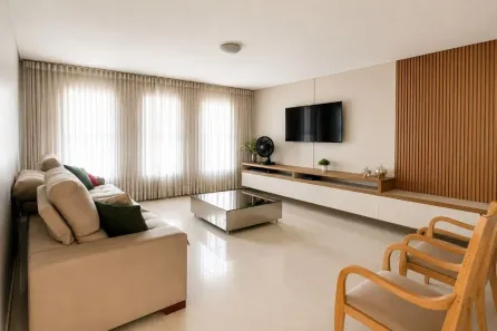 Casa de Condomínio com 4 Quartos à venda, 230m² no Cidade Jardim, Goiânia