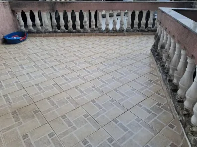 Sobrado com 3 Quartos à venda, 224m² no Parque Gerassi, Santo André