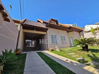 Casa com 4 Quartos à venda, 235m² no Pilarzinho, Curitiba