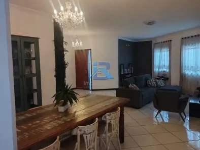 Casa com 3 Quartos à venda, 251m² no Loteamento Aída Haddad Jafet, Itatiba