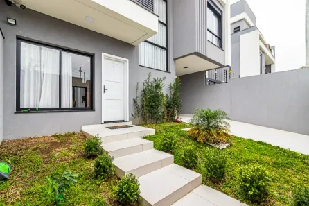 Sobrado com 3 Quartos à venda, 208m² no Xaxim, Curitiba