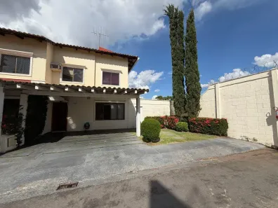 Casa com 3 Quartos à venda, 179m² no Jardim Planalto, Goiânia