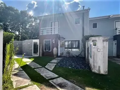 Casa de Condomínio com 3 Quartos à venda, 339m² no Bosque do Vianna, Cotia