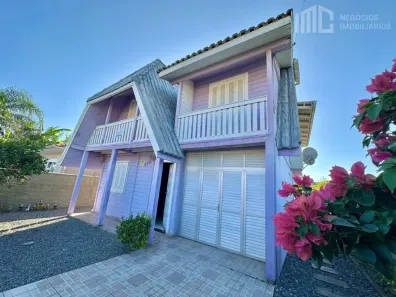 Casa com 3 Quartos à venda, 180m² no Salinas, Balneário Barra do Sul