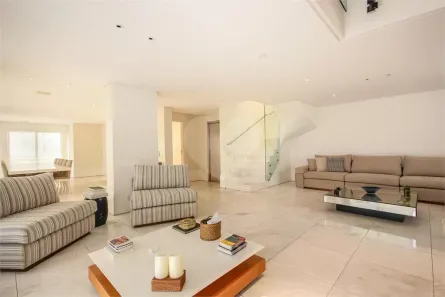 Apartamento com 3 Quartos para alugar, 280m² no Santa Cecília, São Paulo