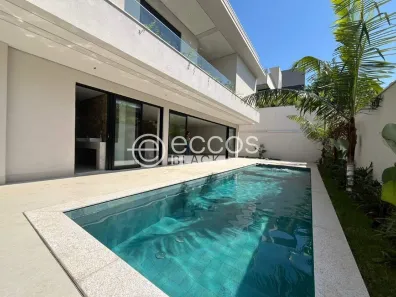 Casa de Condomínio com 4 Quartos à venda, 334m² no Nova Uberlândia, Uberlândia