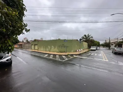 Casa com 4 Quartos à venda, 250m² no Setor Coimbra, Goiânia