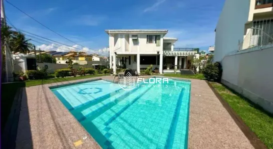 Casa com 5 Quartos à venda, 484m² no Camboinhas, Niterói