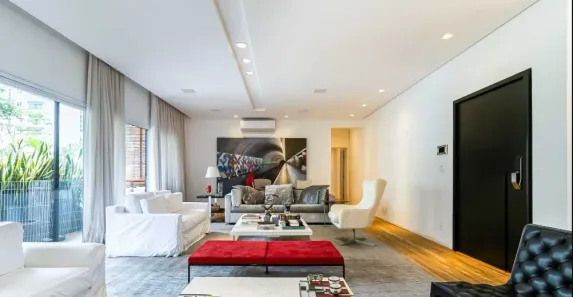 Apartamento com 3 Quartos para alugar, 240m² no Chácara Itaim, São Paulo