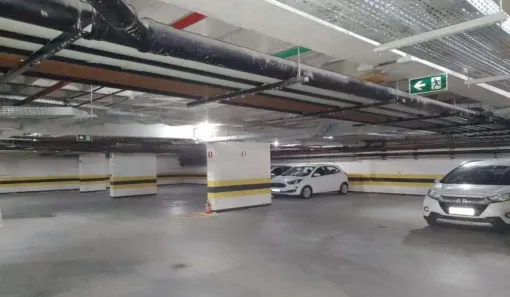 Prédio Comercial à venda, 645m² no Caminho das Árvores, Salvador