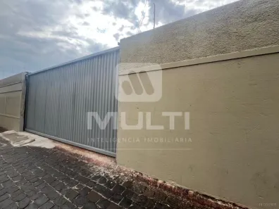 Lote/Terreno com 1 Quarto para alugar, 450m² no Nossa Senhora Aparecida, Uberlândia
