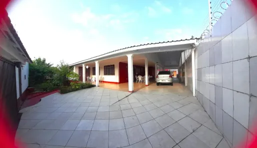 Casa com 4 Quartos à venda, 400m² no Flores, Manaus