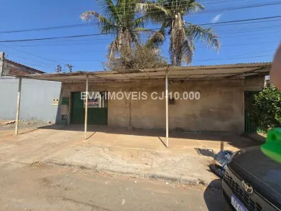 Casa com 3 Quartos à venda, 254m² no Parque Santa Rita, Goiânia