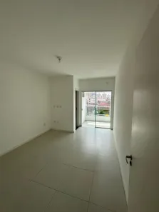 Sobrado com 2 Quartos à venda, 75m² no Tabuleiro, Camboriú