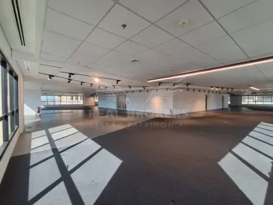 Sala Comercial para alugar, 1354m² no Alphaville Industrial, Barueri