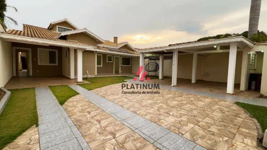 Casa com 4 Quartos à venda, 341m² no Vila Areao, Taubaté