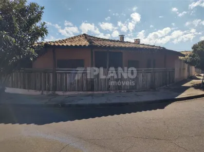 Casa com 2 Quartos à venda, 178m² no Jardim Embaré, São Carlos