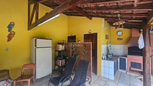 Fazenda/Sítio com 2 Quartos à venda, 212m² no Chácara Flora Araraquara, Araraquara