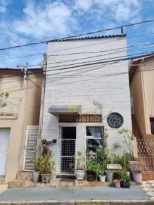 Casa com 2 Quartos à venda, 157m² no Vila Leão, Sorocaba