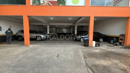 Prédio Comercial à venda, 850m² no Vila Sofia, São Paulo