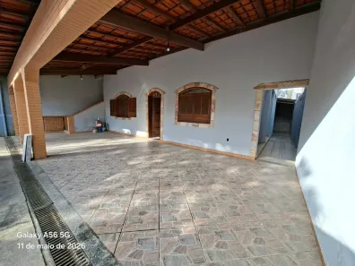 Casa com 3 Quartos para alugar, 300m² no Serrano, Belo Horizonte
