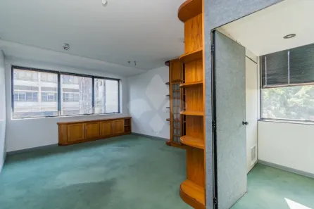 Sala Comercial à venda, 44m² no Moinhos de Vento, Porto Alegre