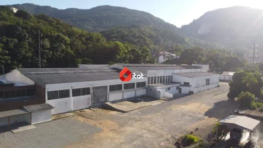 Galpão/Depósito/Armazém para alugar, 2800m² no Czerniewicz, Jaraguá do Sul